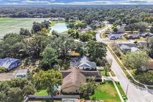 305 Running Horse Rd, Seffner, FL 33584 - Photo 5