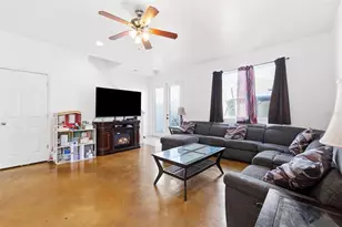 3773 42nd Ave N, Saint Petersburg, FL 33714 - Photo 9