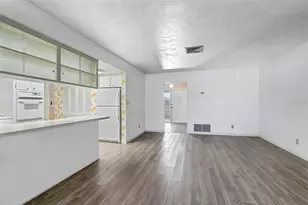 6733 14th Ave N, Saint Petersburg, FL 33710 - Photo 9