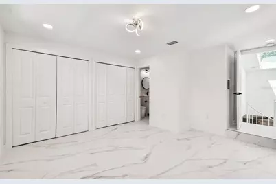 110 28th Avenue N #B, Saint Petersburg, FL 33704 - Photo 33