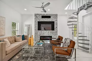 110 28th Ave N, Saint Petersburg, FL 33704 - Photo 9