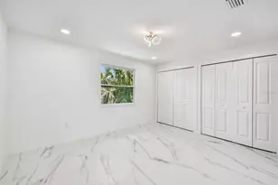 110 28th Ave N, Saint Petersburg, FL 33704 - Photo 31