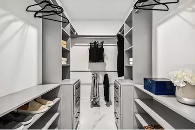 110 28th Avenue N #B, Saint Petersburg, FL 33704 - Photo 15