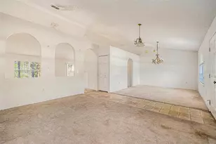 18063 Parrot Rd, Weeki Wachee, FL 34614 - Photo 7