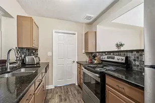 3125 31st Ave N, Saint Petersburg, FL 33713 - Photo 11