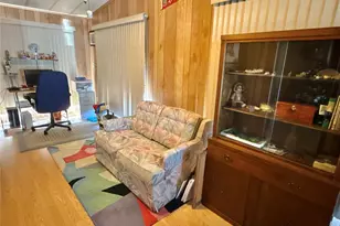 6821 Americana Dr NE, Saint Petersburg, FL 33702 - Photo 11