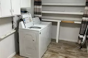 6622 Hinote St, Milton, FL 32570 - Photo 9