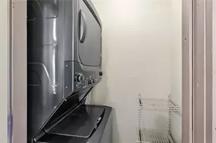 1579 Greenlea Dr, Clearwater, FL 33755 - Photo 15