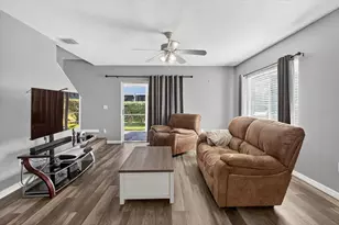 2140 Fluorshire Dr, Brandon, FL 33511 - Photo 13