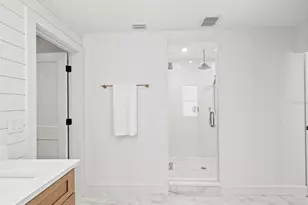 819 Jacaranda Dr, Largo, FL 33770 - Photo 25