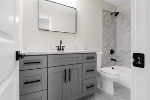 11201 Hidden Valley Dr, Tampa, FL 33618 - Photo 27