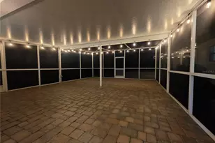 11201 Hidden Valley Dr, Tampa, FL 33618 - Photo 45