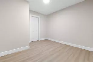 11201 Hidden Valley Dr, Tampa, FL 33618 - Photo 29