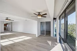 4859 Independence Dr, Bradenton, FL 34210 - Photo 11