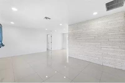 6488 30th Avenue N, Saint Petersburg, FL 33710 - Photo 11