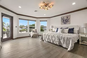 4990 Dover St NE, Saint Petersburg, FL 33703 - Photo 13