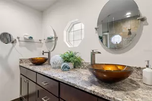 4990 Dover St NE, Saint Petersburg, FL 33703 - Photo 17