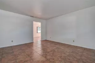 7726 33rd Ave N, Saint Petersburg, FL 33710 - Photo 21