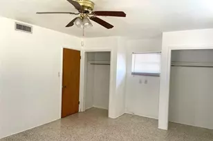 2420 68th Ave S, Saint Petersburg, FL 33712 - Photo 7