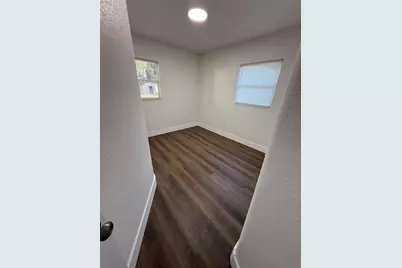 5042 5th Street, Zephyrhills, FL 33542 - Photo 23