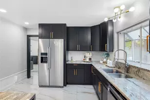 [Address not provided], Tampa, FL 33629 - Photo 17