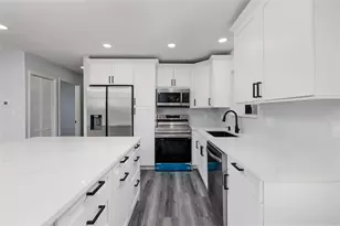 1709 W Perio St, Tampa, FL 33612 - Photo 5