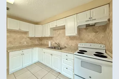 4216 Ann Way, Sarasota, FL 34232 - Photo 9