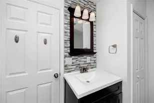 5613 35th Ave N, Saint Petersburg, FL 33710 - Photo 17