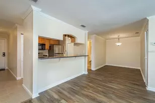 12293 Sailwinds Dr, Largo, FL 33773 - Photo 9