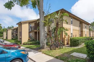 12293 Sailwinds Dr, Largo, FL 33773 - Photo 21