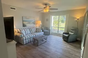 621 Windrush Bay Dr, Tarpon Springs, FL 34689 - Photo 5