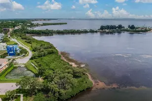 621 Windrush Bay Dr, Tarpon Springs, FL 34689 - Photo 55