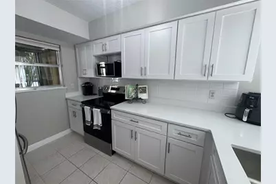 621 Windrush Bay Drive #621, Tarpon Springs, FL 34689 - Photo 15