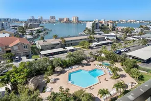 400 Island Way, Clearwater Beach, FL 33767 - Photo 25