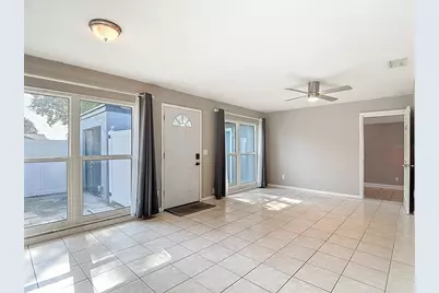 5141 Springwood Drive, Tampa, FL 33624 - Photo 9