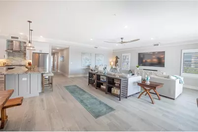 19505 Gulf Boulevard #304, Indian Shores, FL 33785 - Photo 7