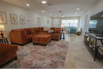929 Lantana Avenue, Clearwater Beach, FL 33767 - Photo 7