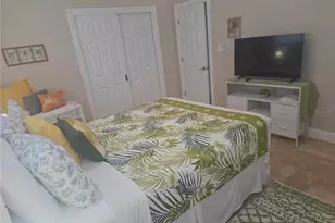 929 Lantana Ave, Clearwater Beach, FL 33767 - Photo 25