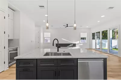 3801 71st Street N, Saint Petersburg, FL 33709 - Photo 15