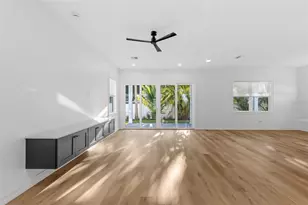 3801 71st St N, Saint Petersburg, FL 33709 - Photo 9