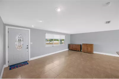 827 Blue Heron Boulevard, Ruskin, FL 33570 - Photo 11