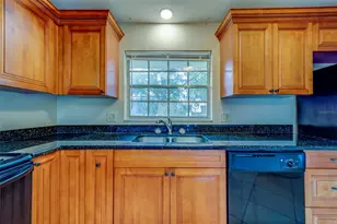 69 Country Club Dr, Largo, FL 33771 - Photo 11