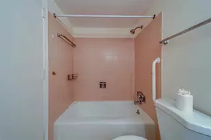 69 Country Club Dr, Largo, FL 33771 - Photo 21