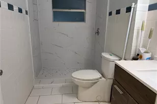 4990 80th St N, Saint Petersburg, FL 33709 - Photo 5