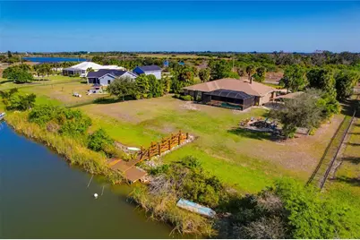 2209 Lost River Trail, Ruskin, FL 33570 - Photo 55