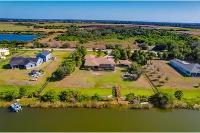 2209 Lost River Trail, Ruskin, FL 33570 - Photo 9