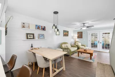 3342 W Wyoming Circle, Tampa, FL 33611 - Photo 9