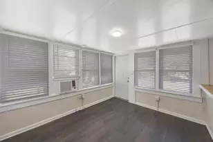 325 41st St N, Saint Petersburg, FL 33713 - Photo 5