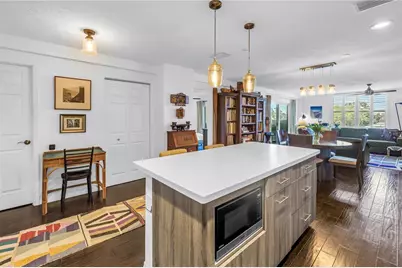 4651 1st Street NE #402, Saint Petersburg, FL 33703 - Photo 5