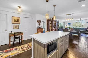 4651 1st St NE, Saint Petersburg, FL 33703 - Photo 5